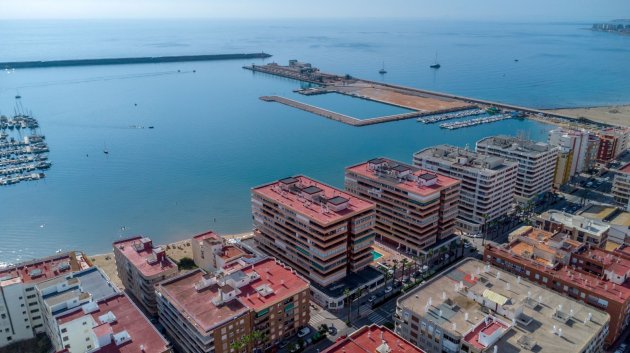 Reventa - Apartamentos -
Torrevieja