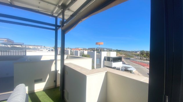 Resale - Villa -
Ciudad Quesada - Pueblo Bravo