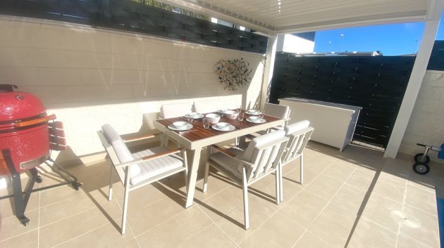 Resale - Villa -
Ciudad Quesada - Pueblo Bravo