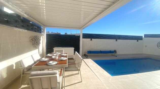 Resale - Villa -
Ciudad Quesada - Pueblo Bravo