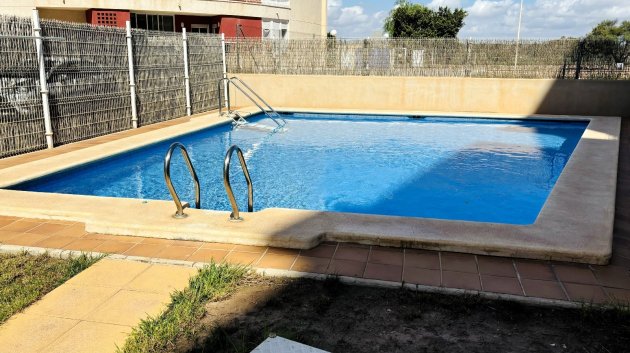 Resale - Apartments -
Guardamar del Segura - Puerto