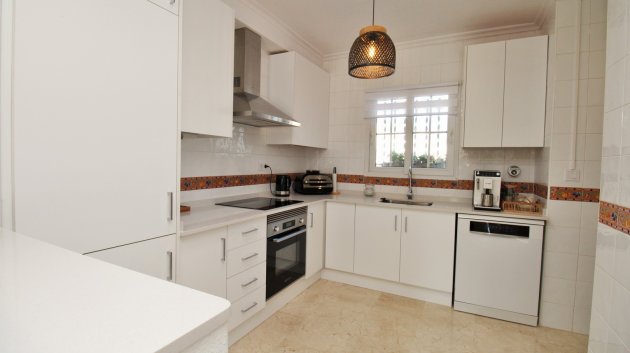 Resale - Townhouse -
Villamartín - Las Violetas