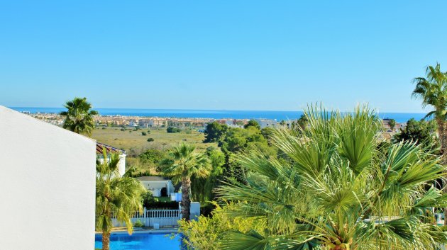 Resale - Townhouse -
Villamartín - Las Violetas