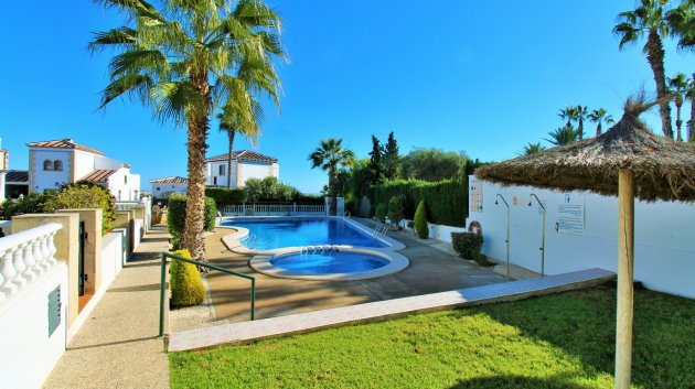 Resale - Townhouse -
Villamartín - Las Violetas