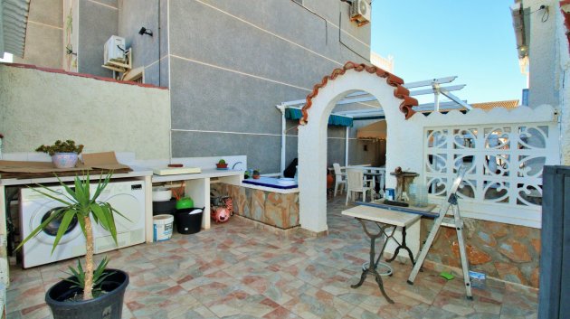 Resale - Villa -
Torrevieja - El Chaparral