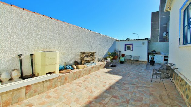 Resale - Villa -
Torrevieja - El Chaparral