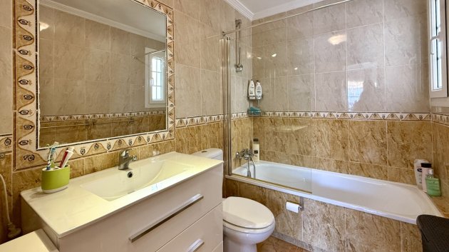 Resale - Apartments -
Orihuela Costa - Villamartín