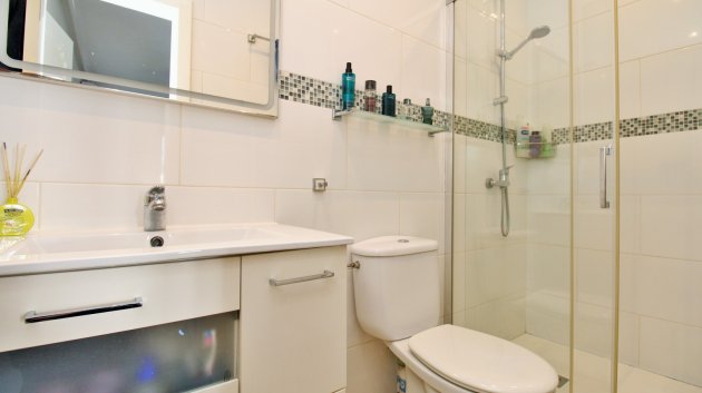 Reventa - Adosado -
Villamartín - PAU 8