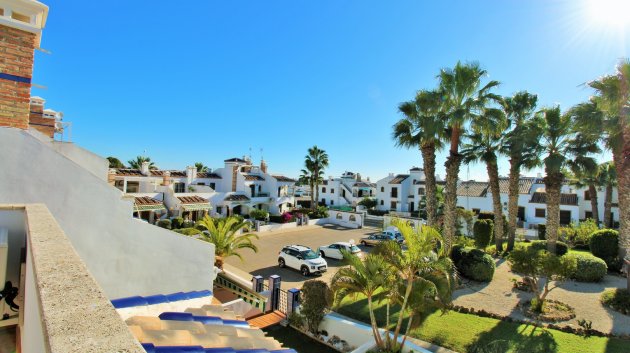 Reventa - Adosado -
Villamartín - PAU 8