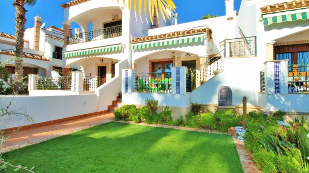 Reventa - Adosado -
Villamartín - PAU 8