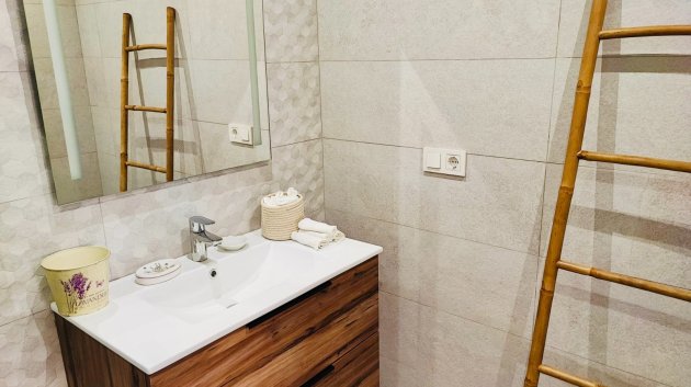 Reventa - Apartamentos -
Torrevieja - Center