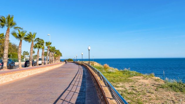 Resale - Apartments -
Cabo Roig