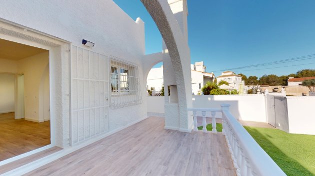 Reventa - Adosado -
Orihuela Costa - Las Filipinas