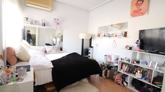 Reventa - Chalets -
Algorfa - Montebello