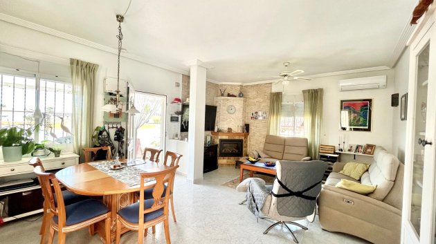 Revente - Villa -
Torrevieja - La Siesta