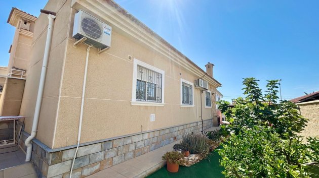 Revente - Villa -
Torrevieja - La Siesta