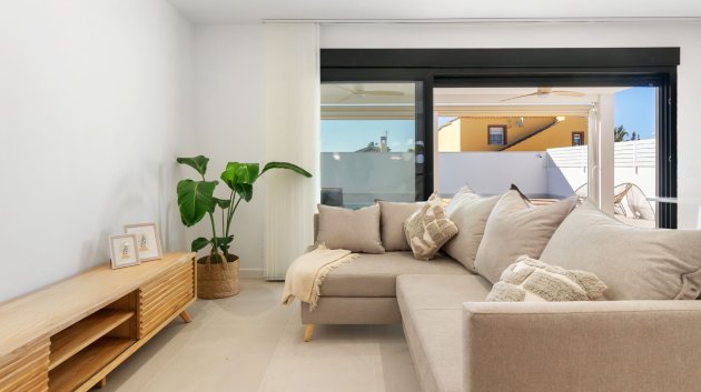 Reventa - Chalets -
Torrevieja - El Chaparral