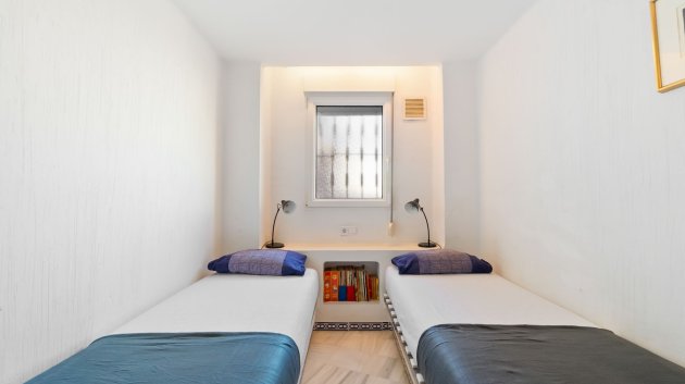 Reventa - Apartamentos -
Torrevieja - Playa del Cura