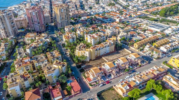 Reventa - Apartamentos -
Torrevieja - Playa del Cura