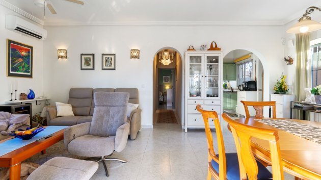 Reventa - Chalets -
Torrevieja - El Chaparral