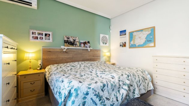 Reventa - Chalets -
Torrevieja - El Chaparral