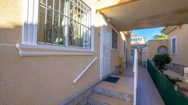 Reventa - Chalets -
Torrevieja - El Chaparral