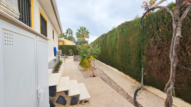 Reventa - Chalets -
Los Alcazares