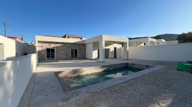 Obra nueva - Chalets -
La Romana