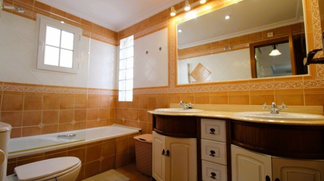 Resale - Villa -
Orihuela Costa - Los Dolses