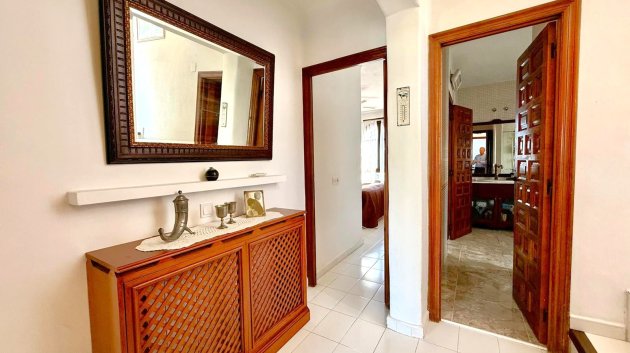 Resale - Villa -
Villamartín