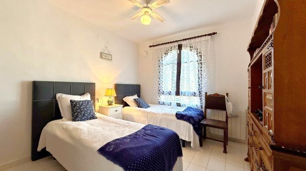 Resale - Villa -
Villamartín