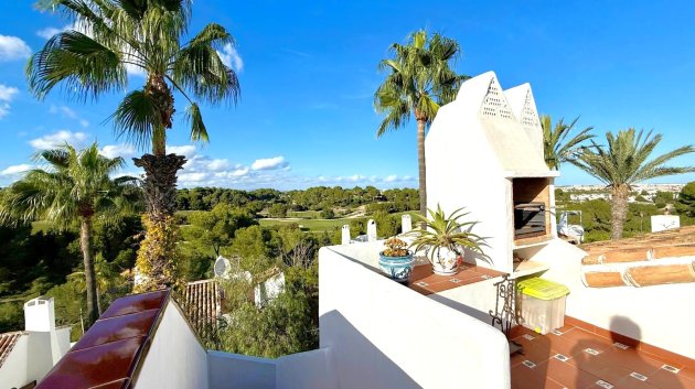 Resale - Villa -
Villamartín