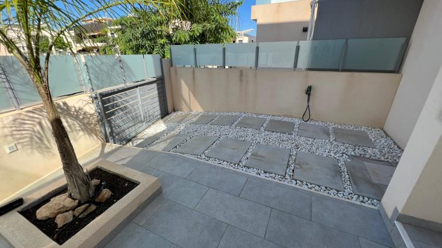 Revente - Villa -
Mil Palmeras - Costa Blanca