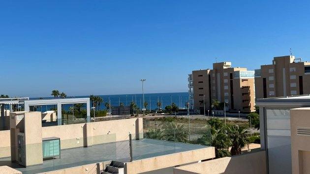 Revente - Villa -
Mil Palmeras - Costa Blanca