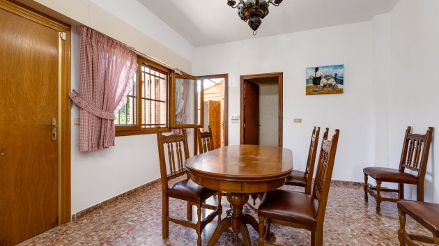 Revente - Villa -
Torrevieja - La Mata