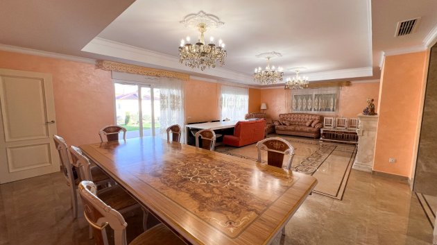 Resale - Villa -
Orihuela Costa