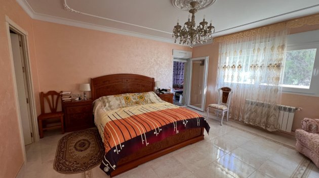 Resale - Villa -
Orihuela Costa
