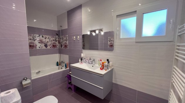 Resale - Villa -
Orihuela Costa