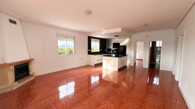 Resale - Villa -
Dolores