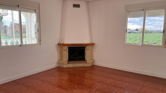 Resale - Villa -
Dolores