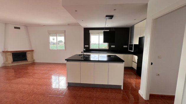 Resale - Villa -
Dolores