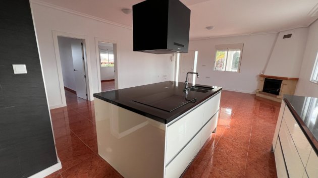 Resale - Villa -
Dolores