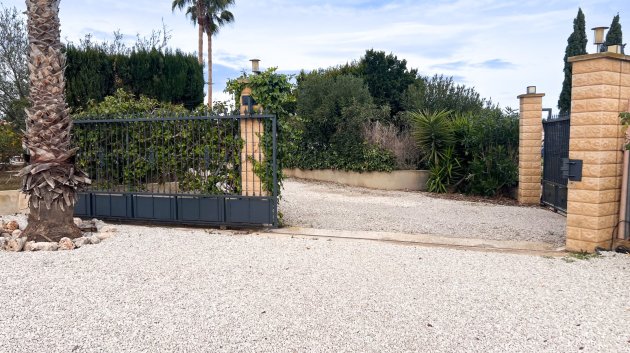 Resale - Villa -
Dolores