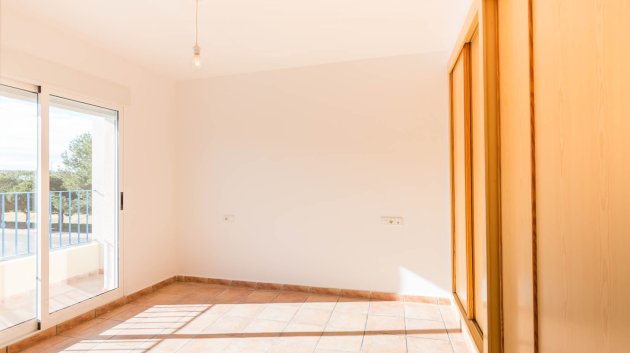 Resale - Townhouse -
Los Alcazares