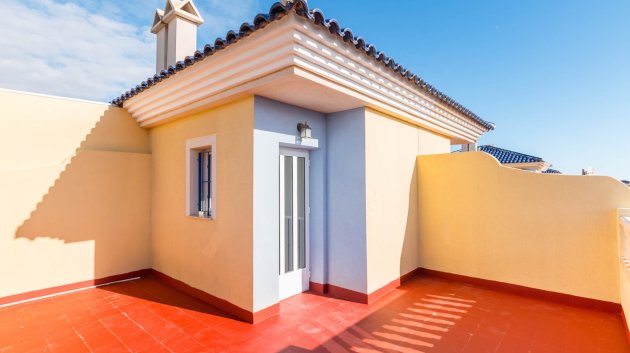 Resale - Townhouse -
Los Alcazares