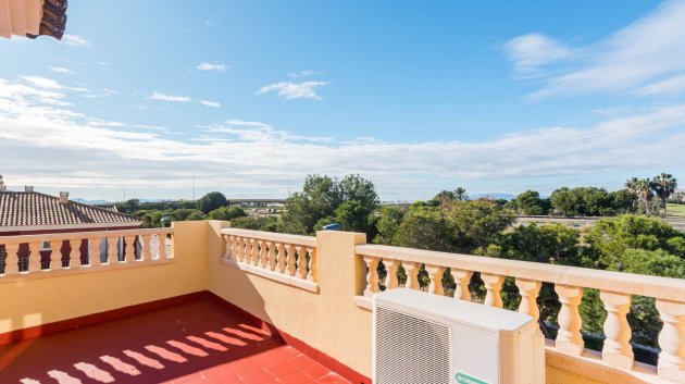 Resale - Townhouse -
Los Alcazares