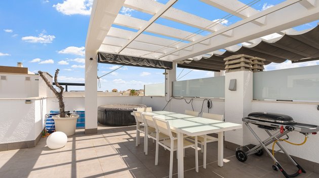 Resale - Apartments -
Orihuela Costa - La Zenia