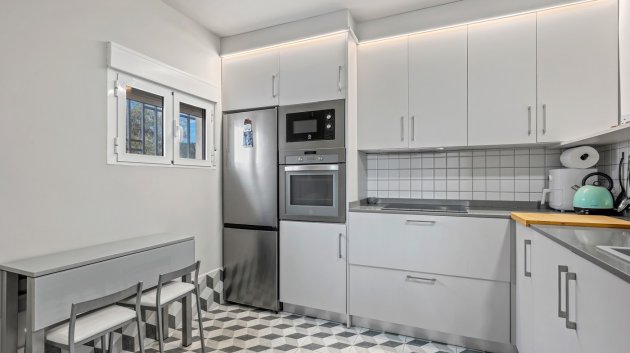 Revente - Villa -
Elche