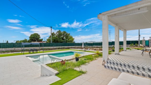 Revente - Villa -
Elche