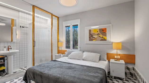 Revente - Villa -
Elche